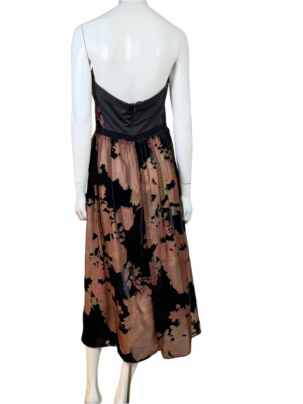 ERIN by Erin Fetherston Strapless Black and Rose-Mauve Floral Velvet Midi Dress - Picture 9 of 14